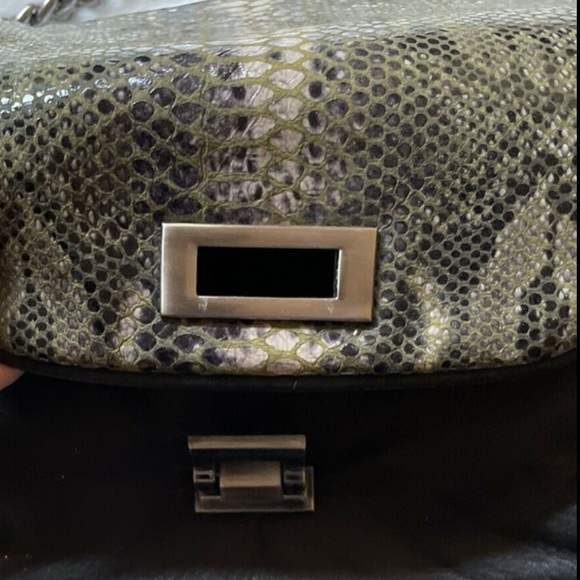 Tylie Malibu Black Leather Python Print Bag NWT - Picture 6 of 10